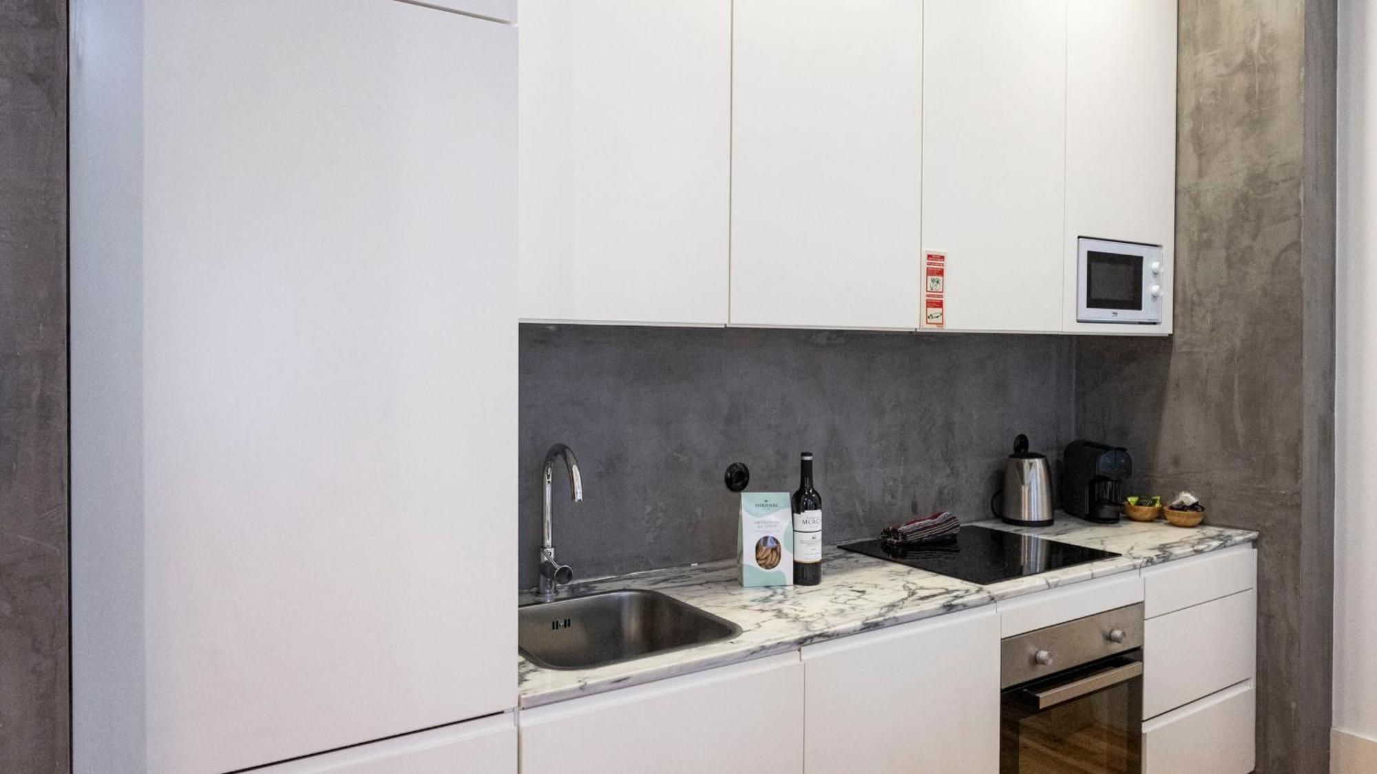 Lovelystay - Allderman Apartment - Almada 1º T OOporto Esterno foto